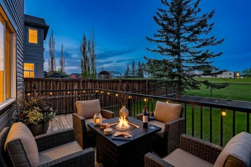 32 Evanspark Circle Nw, Calgary, AB - Outdoor With Exterior