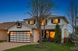 84 Shawbrooke Circle SW Calgary, AB T2Y 3A1