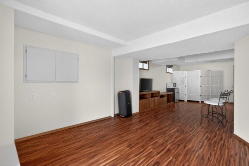 84 Shawbrooke Circle Sw, Calgary, AB - Indoor Photo Showing Other Room