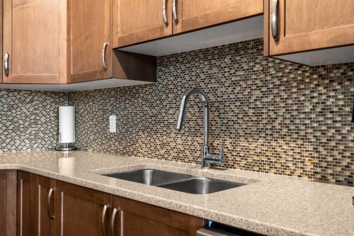 1412-3727 Sage Hill Drive Nw, Calgary, AB - Indoor Photo Showing Kitchen With Double Sink