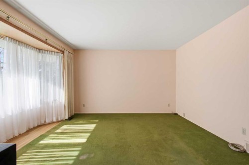 120 Glenpatrick Drive Sw, Calgary, AB - Indoor Photo Showing Other Room