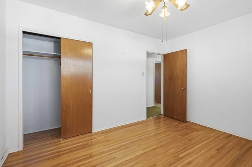 120 Glenpatrick Drive Sw, Calgary, AB - Indoor Photo Showing Other Room