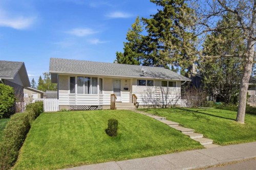 120 Glenpatrick Drive Sw, Calgary, AB - Outdoor
