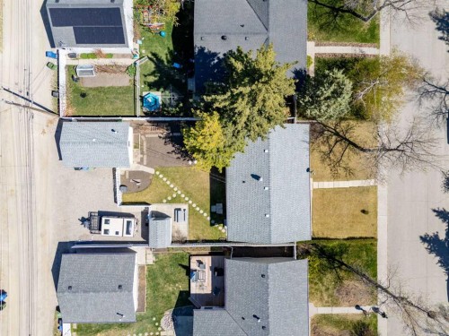 120 Glenpatrick Drive Sw, Calgary, AB - Outdoor