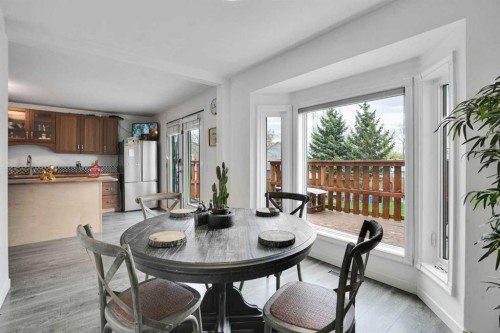 32 Taraglen Place Ne, Calgary, AB - Indoor Photo Showing Dining Room