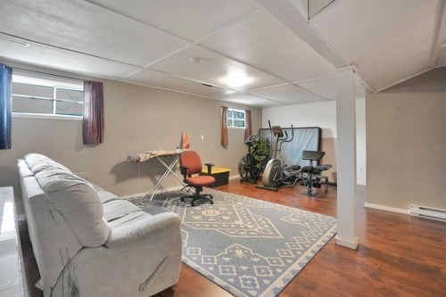 32 Taraglen Place Ne, Calgary, AB - Indoor