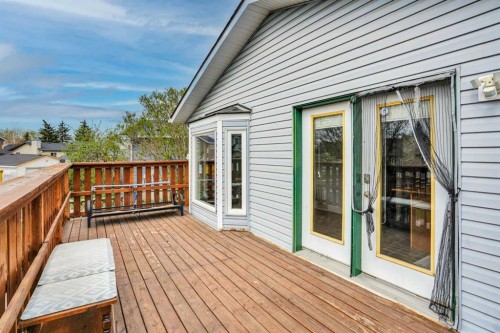32 Taraglen Place Ne, Calgary, AB - Outdoor With Deck Patio Veranda With Exterior