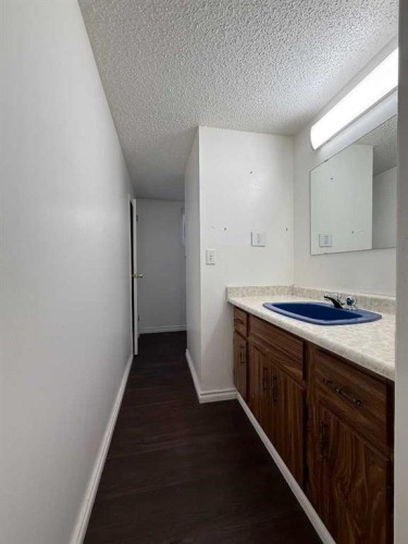 1607 25 Avenue Sw, Calgary, AB - Indoor