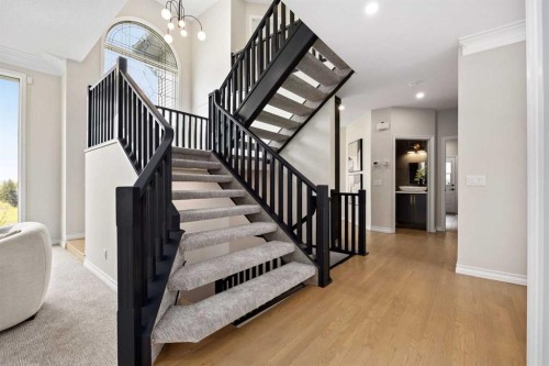 21 Douglas Woods Manor Se, Calgary, AB - Indoor Photo Showing Other Room