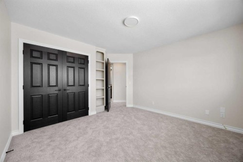 21 Douglas Woods Manor Se, Calgary, AB - Indoor Photo Showing Other Room