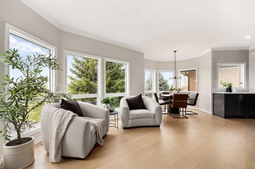 21 Douglas Woods Manor Se, Calgary, AB - Indoor Photo Showing Living Room