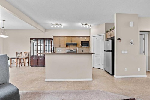 246 Martinwood Place Ne, Calgary, AB - Indoor Photo Showing Kitchen