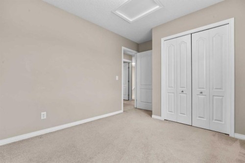 246 Martinwood Place Ne, Calgary, AB - Indoor