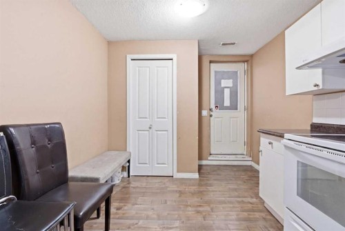 246 Martinwood Place Ne, Calgary, AB - Indoor Photo Showing Kitchen