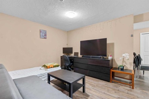 246 Martinwood Place Ne, Calgary, AB - Indoor