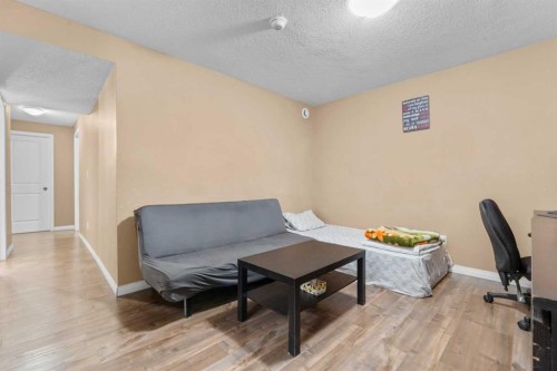 246 Martinwood Place Ne, Calgary, AB - Indoor