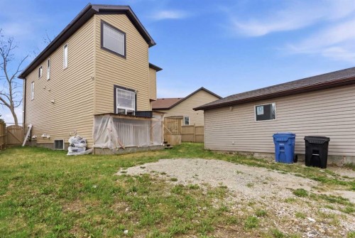 246 Martinwood Place Ne, Calgary, AB - Outdoor