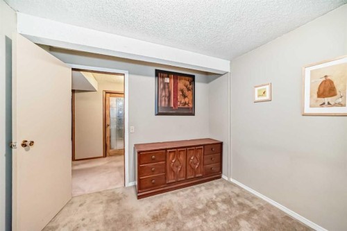 308 Cannington Place Sw, Calgary, AB - Indoor Photo Showing Other Room
