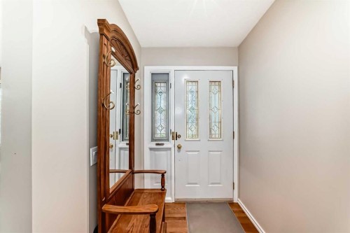 308 Cannington Place Sw, Calgary, AB - Indoor Photo Showing Other Room