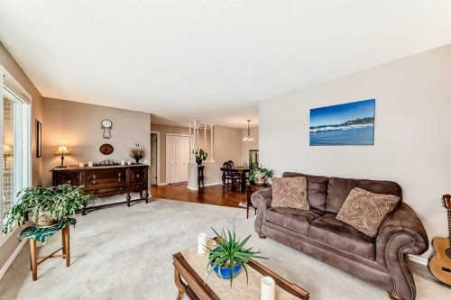 308 Cannington Place Sw, Calgary, AB - Indoor Photo Showing Living Room
