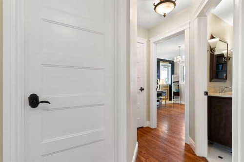 476 Silvergrove Gardens Nw, Calgary, AB - Indoor Photo Showing Other Room