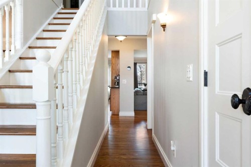 476 Silvergrove Gardens Nw, Calgary, AB - Indoor Photo Showing Other Room