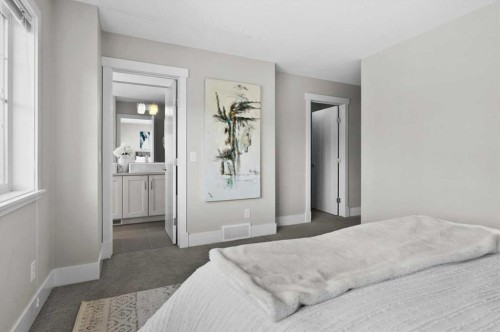 2330 25 Avenue Nw, Calgary, AB - Indoor Photo Showing Bedroom