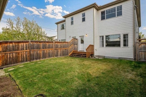 2330 25 Avenue Nw, Calgary, AB - Outdoor