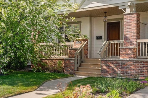 2330 25 Avenue Nw, Calgary, AB - Outdoor