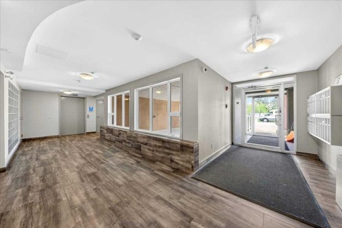 404-603 7 Avenue Ne, Calgary, AB - Indoor Photo Showing Other Room