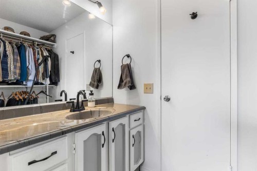 28 Beddington Crescent Ne, Calgary, AB - Indoor With Storage