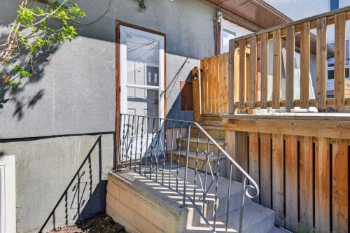 2533 9 Avenue Se, Calgary, AB - Outdoor With Deck Patio Veranda With Exterior