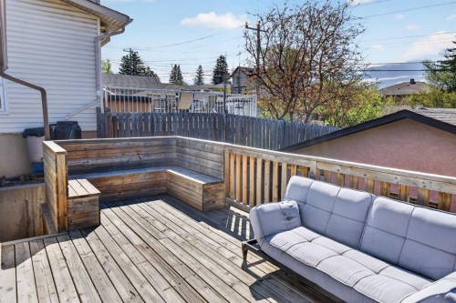 2533 9 Avenue Se, Calgary, AB - Outdoor With Deck Patio Veranda With Exterior