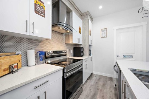 904-95 Skyview Close Ne, Calgary, AB - Indoor Photo Showing Kitchen