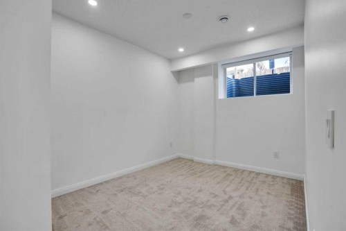 248 Sandpiper Boulevard, Chestermere, AB - Indoor Photo Showing Other Room