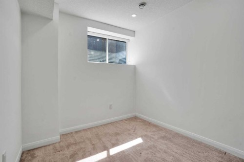 248 Sandpiper Boulevard, Chestermere, AB - Indoor Photo Showing Other Room