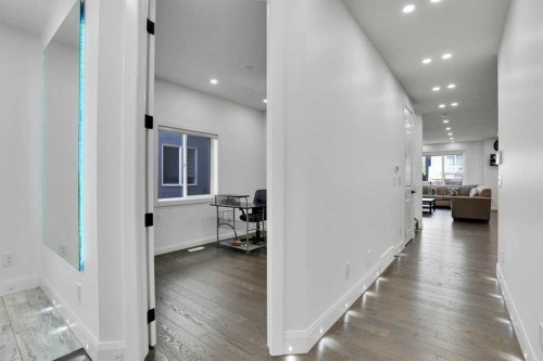 248 Sandpiper Boulevard, Chestermere, AB - Indoor Photo Showing Other Room