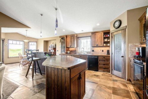 37 Wyndham Park Way, Carseland, AB - Indoor Photo Showing Other Room