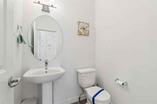 108-11 Evanscrest Mews Nw, Calgary, AB - Indoor Photo Showing Bathroom