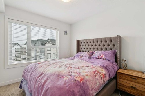 108-11 Evanscrest Mews Nw, Calgary, AB - Indoor Photo Showing Bedroom