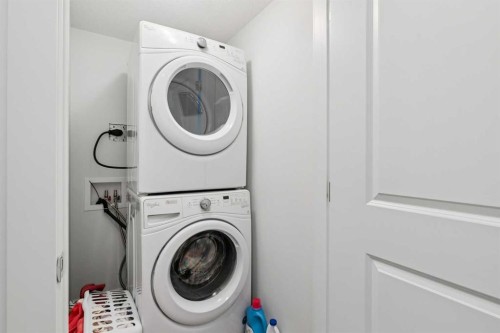 108-11 Evanscrest Mews Nw, Calgary, AB - Indoor Photo Showing Laundry Room