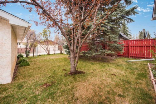 3623 54 Avenue Sw, Calgary, AB - Outdoor