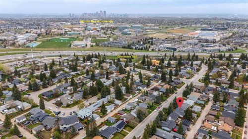 3623 54 Avenue Sw, Calgary, AB - Outdoor With View