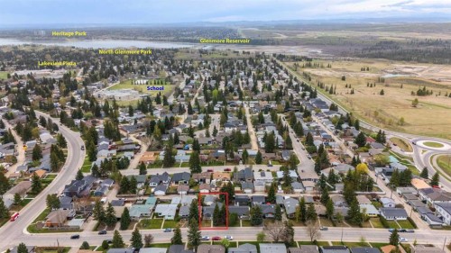 3623 54 Avenue Sw, Calgary, AB - Outdoor With View