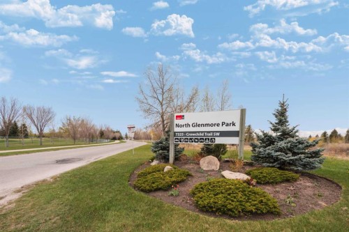 3623 54 Avenue Sw, Calgary, AB - Outdoor With View