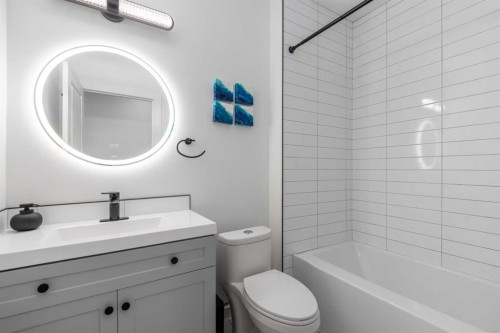 315 Wolf Creek Way Se, Calgary, AB - Indoor Photo Showing Bathroom
