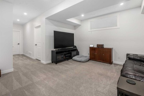 315 Wolf Creek Way Se, Calgary, AB - Indoor