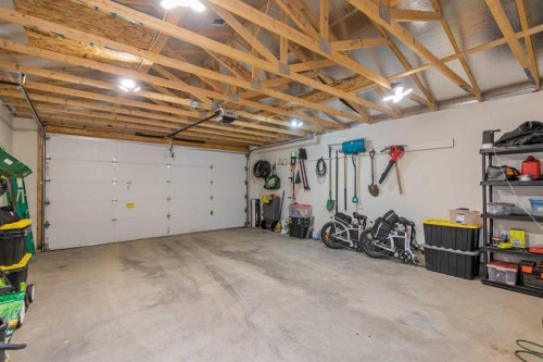 315 Wolf Creek Way Se, Calgary, AB - Indoor Photo Showing Garage