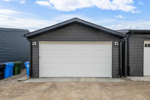 315 Wolf Creek Way Se, Calgary, AB - Outdoor With Exterior