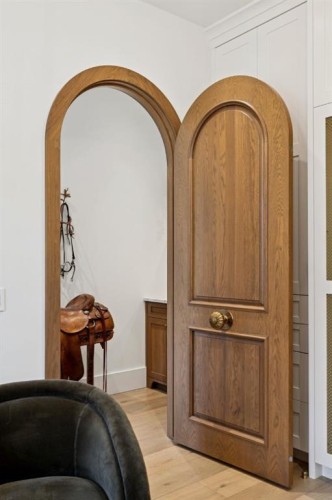 1119 Riverdale Avenue Sw, Calgary, AB - Indoor Photo Showing Other Room